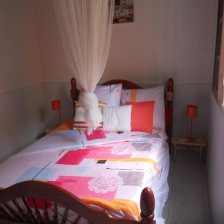 Chez Tatie Juju Villa Sainte-Anne  Kültér fotó